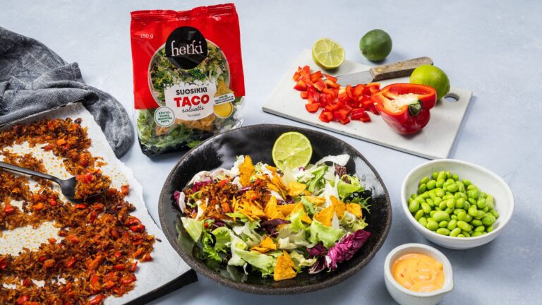 Paahdettu Tex-mex-riisisalaatti